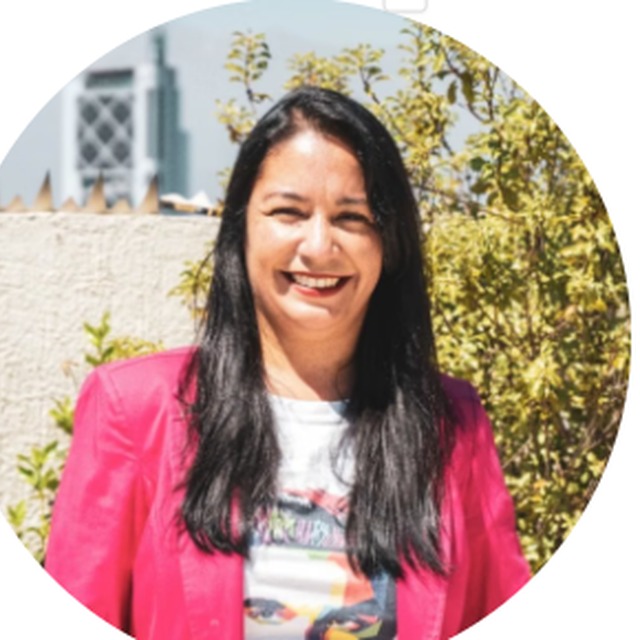 Lorena Sayen González, Consultor Capacitación